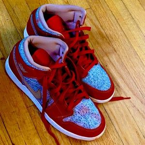 Air jordan 1, denim red. Size 7.